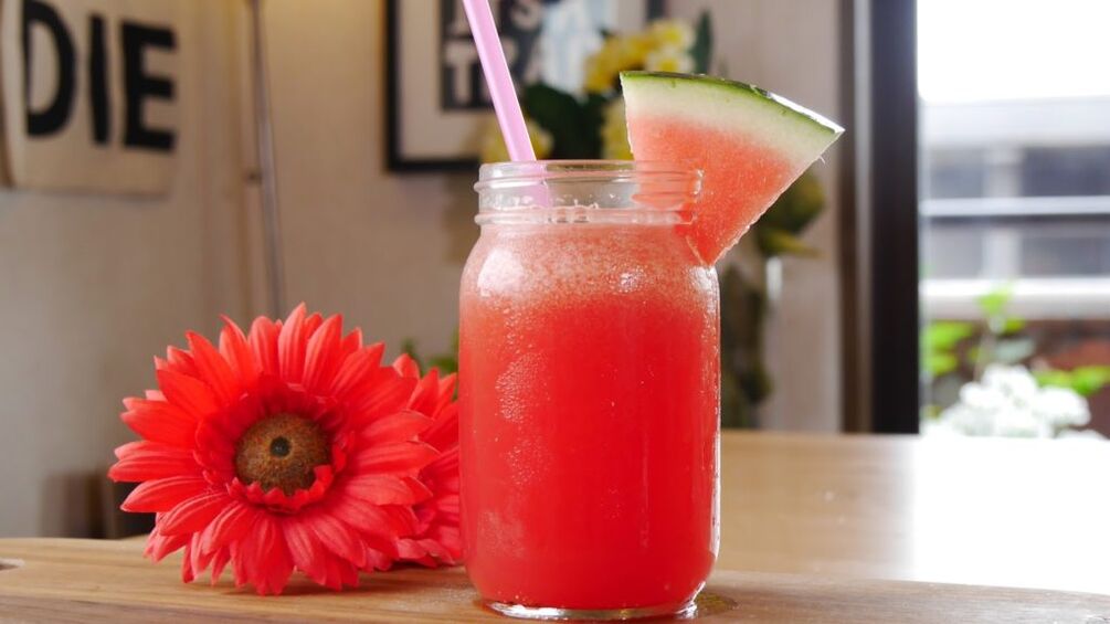 Watermelon lemonade will quench your thirst during effective weight loss